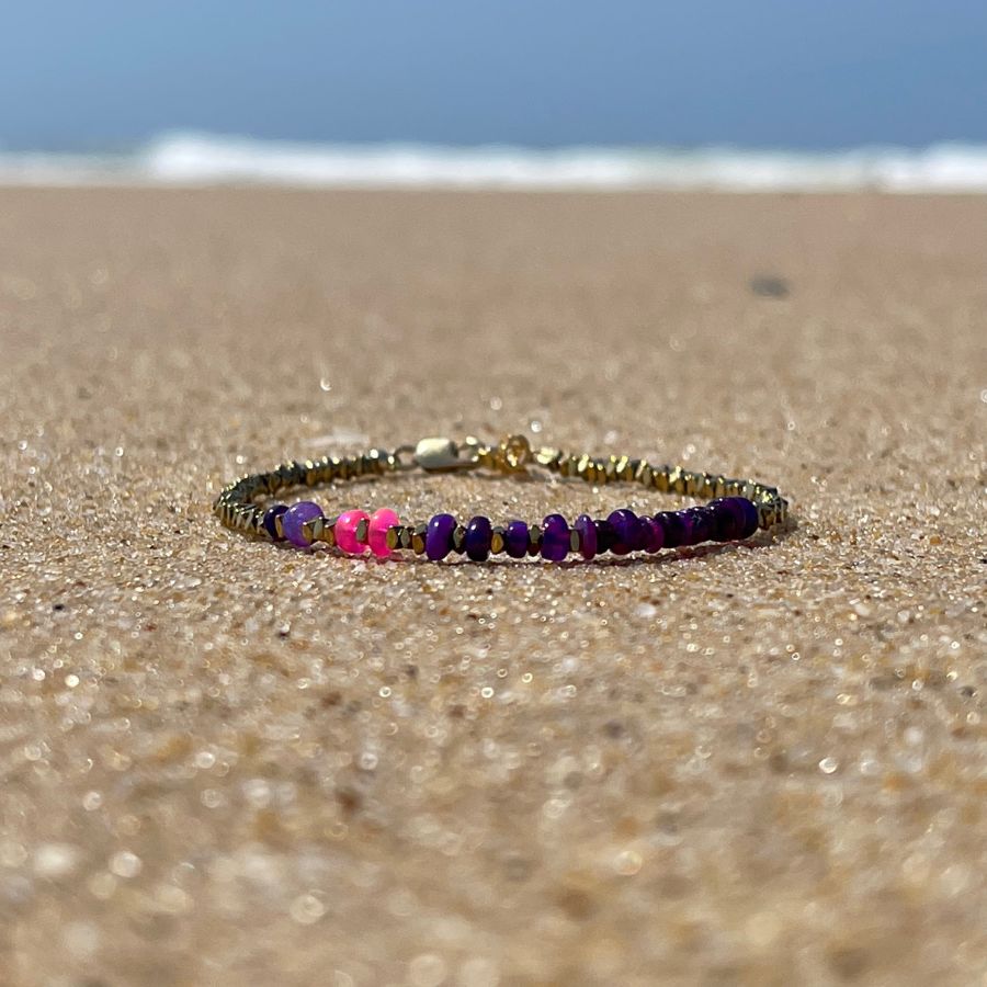Bracelet violet et rose vif "GOA" en opale éthiopienne