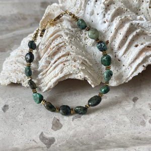 Bracelet en turquoise véritable et hématite.