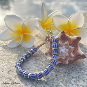 Bracelet "ELIE" perles rayées bleu et blanc