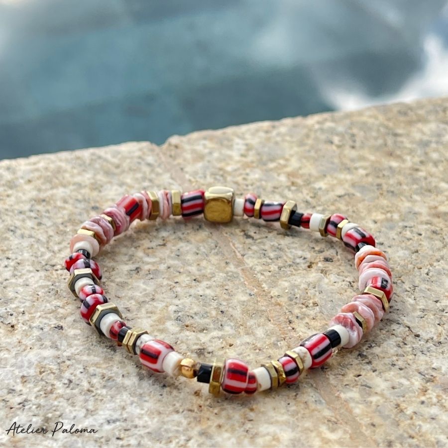 Bracelet "LEAH" rouge monté sur élastique