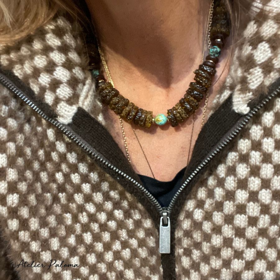 Collier en perles de verres africaines vintage