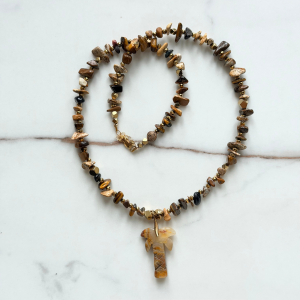 Collier "PARADISE" pendentif palmier en pierres de gemmes