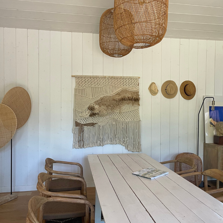 Macramé mural de grande envergure réalisé à la main en France